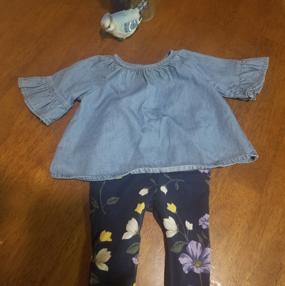 Chambray top & Floral leggings